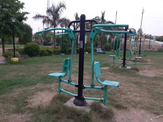 印度公園健身器材自行活動引關注，警方解釋為運動器材自然運作